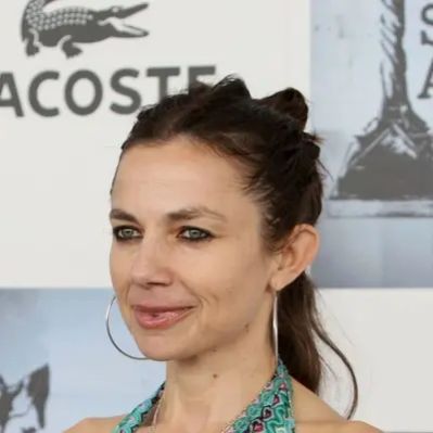 Justine Bateman Net Worth