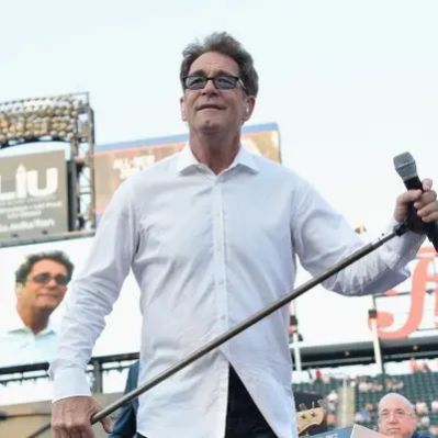 Huey Lewis Net Worth