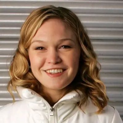 Julia Stiles Net Worth