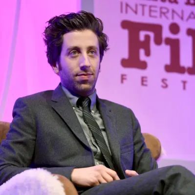 Simon Helberg Net Worth