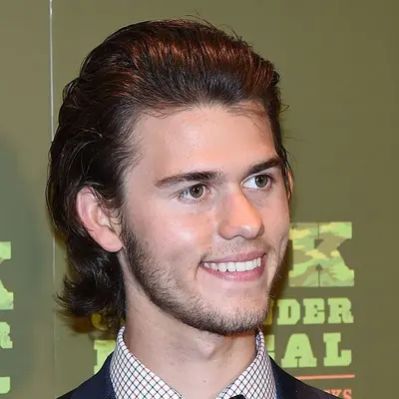 John Luke Robertson Net Worth