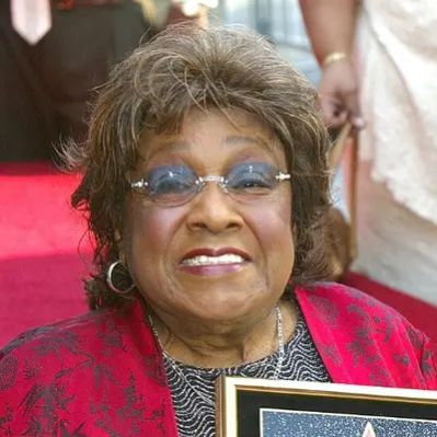 Isabel Sanford Net Worth