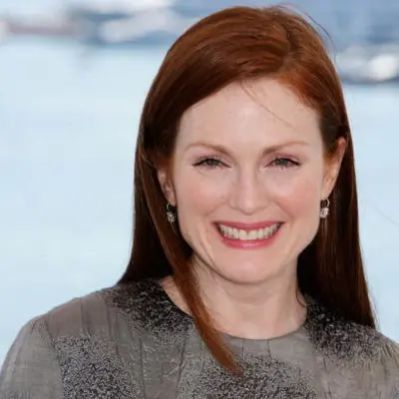 Julianne Moore Net Worth