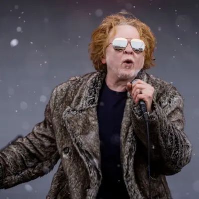 Mick Hucknall Net Worth