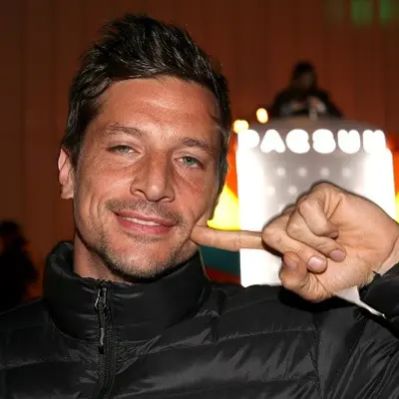 Simon Rex Net Worth