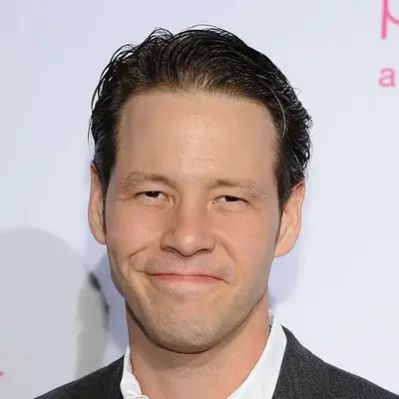 Ike Barinholtz Net Worth