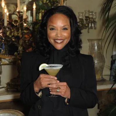 Lynn Whitfield Net Worth