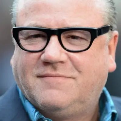 Ray Winstone Net Worth