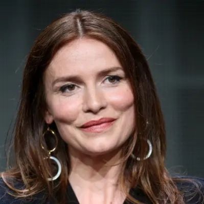 Saffron Burrows Net Worth