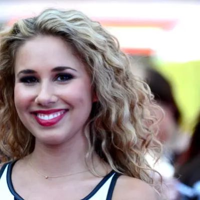 Haley Reinhart Net Worth