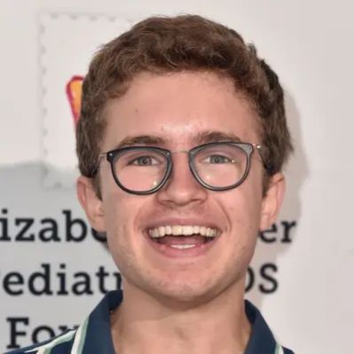 Sean Giambrone Net Worth