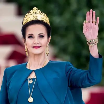 Lynda Carter Net Worth