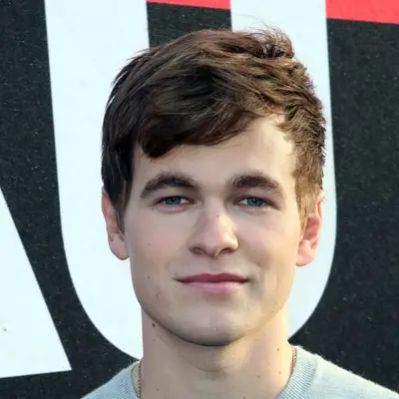 Graham Patrick Martin Net Worth