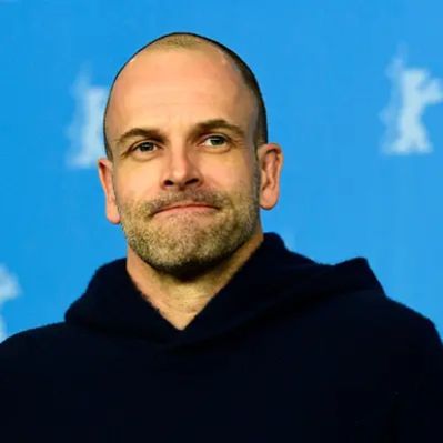 Jonny Lee Miller Net Worth